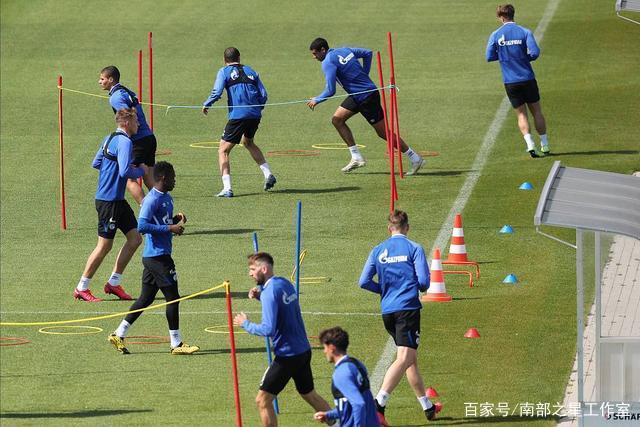日本乒乓男队惨遭淘汰，无缘决赛引发沮丧